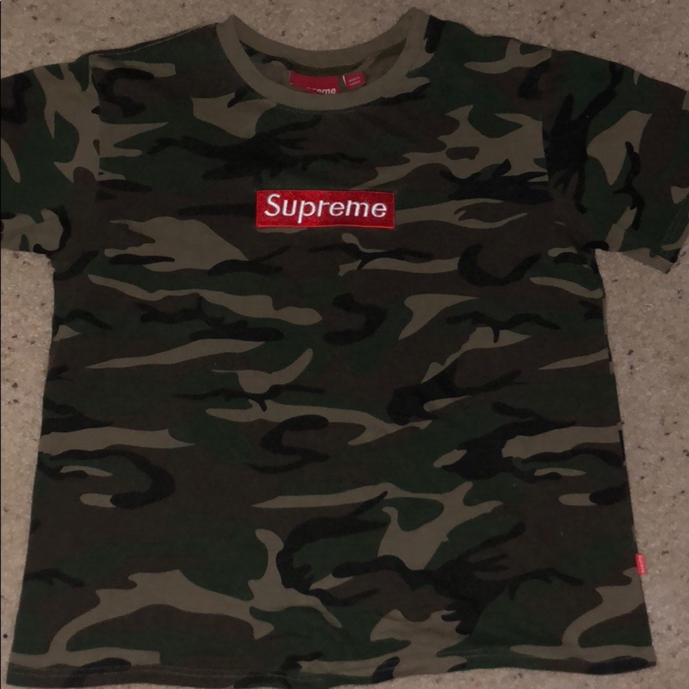Supreme t shirt